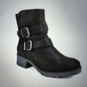 White Mountain Women’s Black Boots